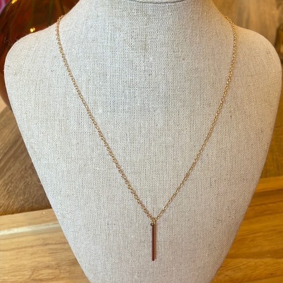 Gold Color Delicate‎ Cylindrical Vertical Bar Necklace with Clasp 20.5” Chain - Picture 1 of 10